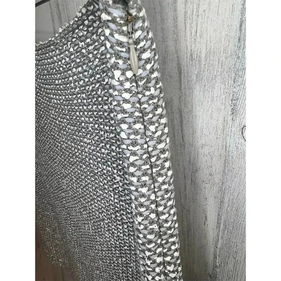 St. John Women's Gray white Tweed Pencil‎ Skirt Size 12 Knee Length Business - Picture 3 of 6
